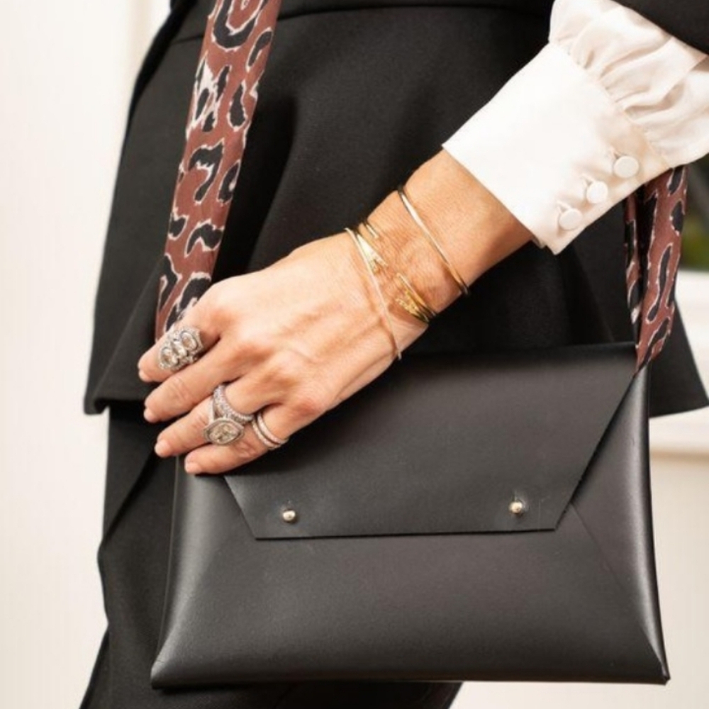 Tribe Alive Black Envelope Clutch Vegan Leather NEW - Picture 10 of 10